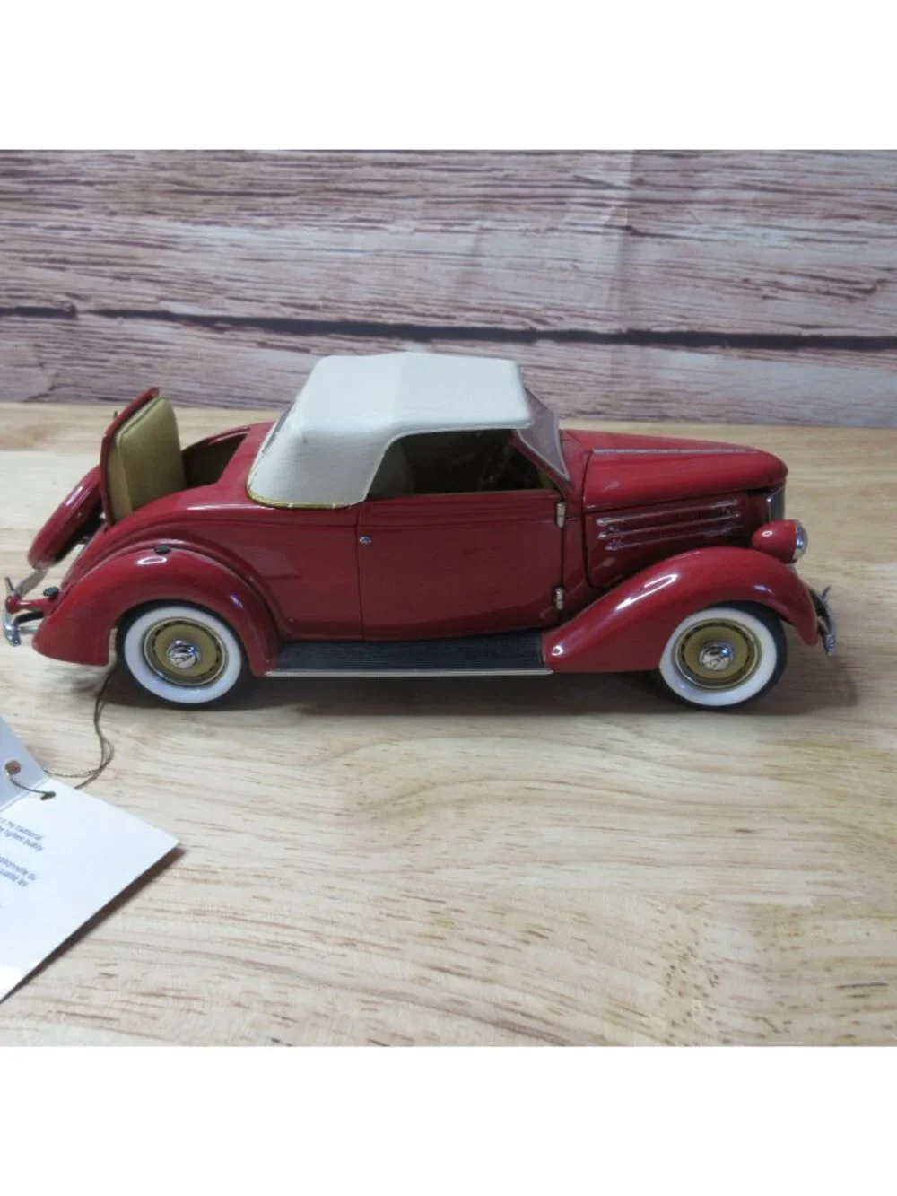 1936 Ford Deluxe Cabriolet Convertible Franklin Mint 1:24 Diecast